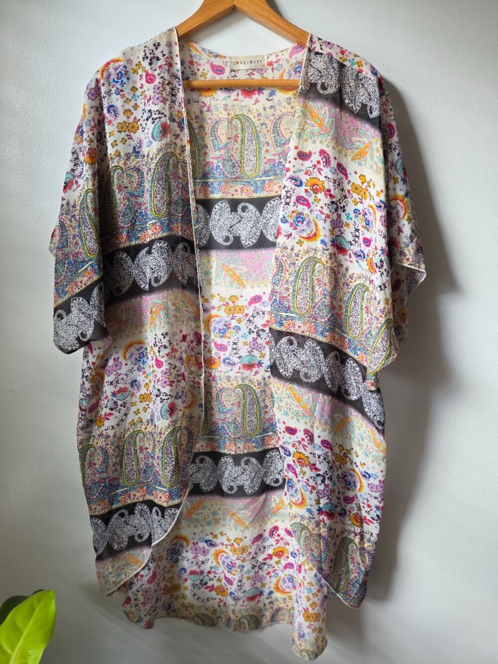 EUC LOVE CRAZY BOHO OPEN KIMONO TOP ONE SIZE